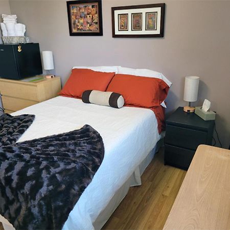 The Dewberry Homestay B&B Edmonton Luaran gambar