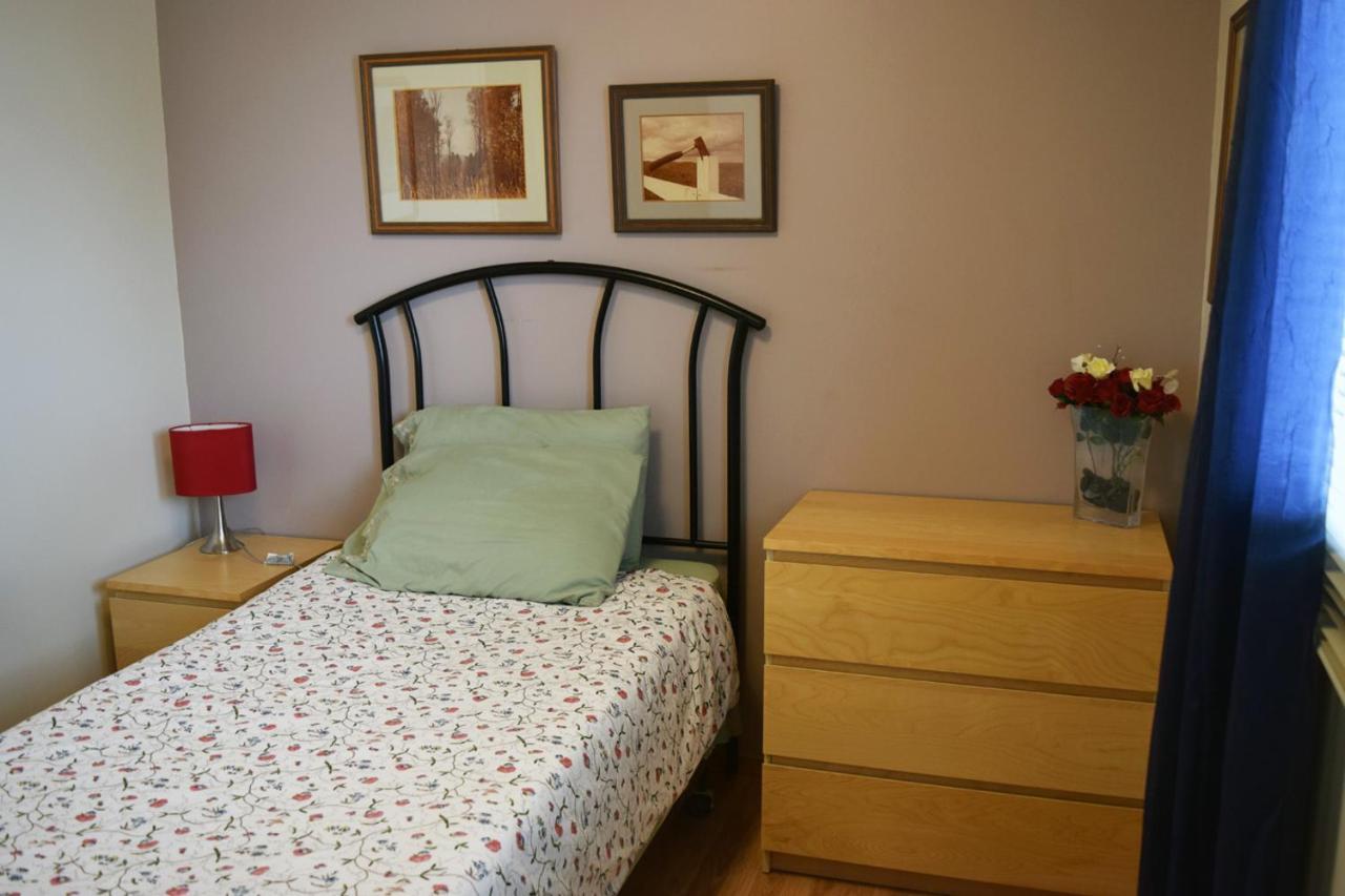 The Dewberry Homestay B&B Edmonton Luaran gambar